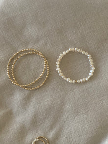  waylands pearl stretch bracelet